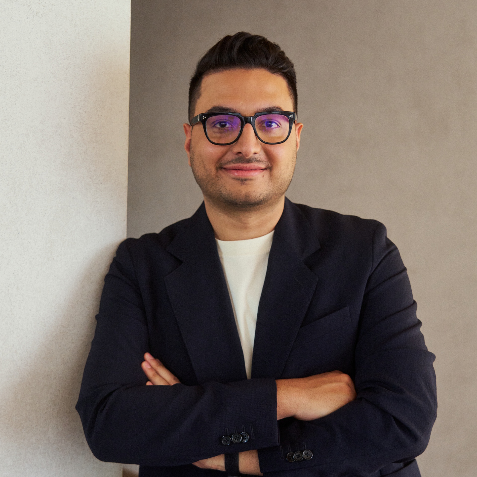 Portrait of Reza Esfahanian